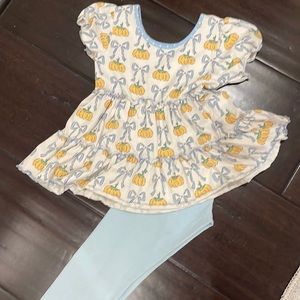 pumpkin legging set. fall, halloween, thanksgiving